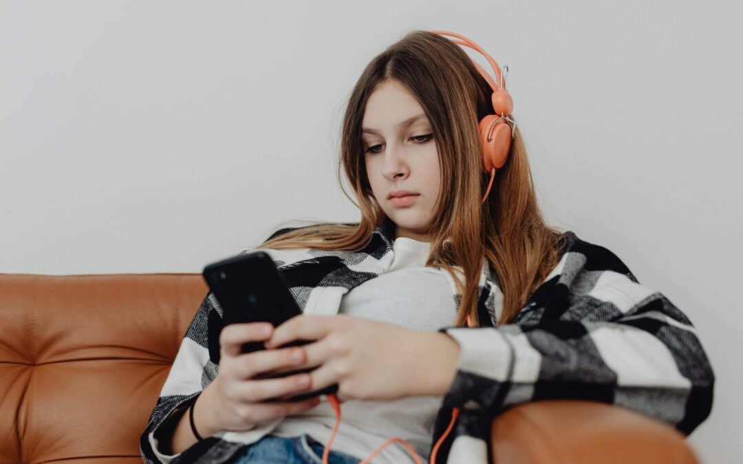 Titulný obrázok (zdroj: Canva.com)